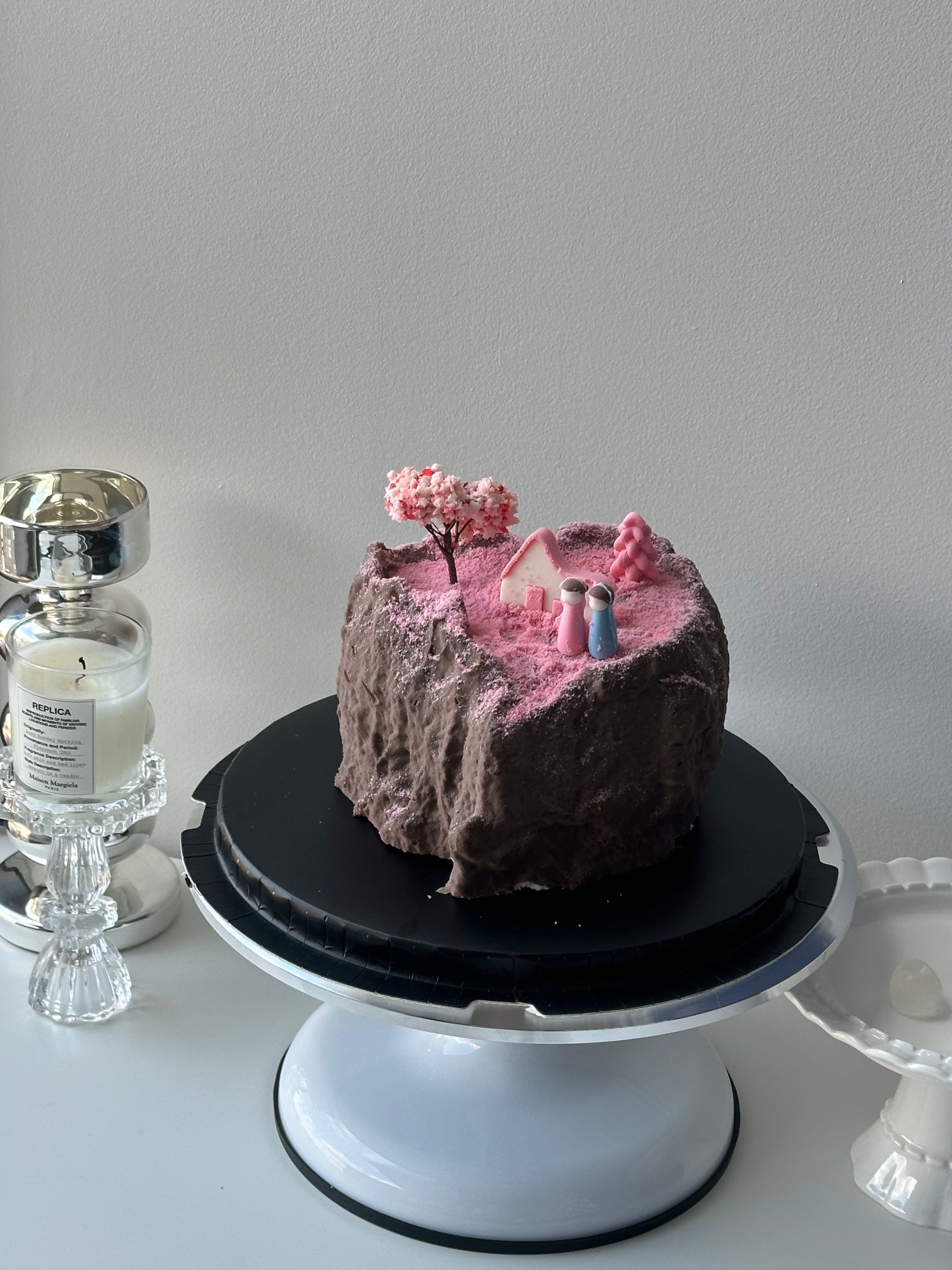 Love Island Cake