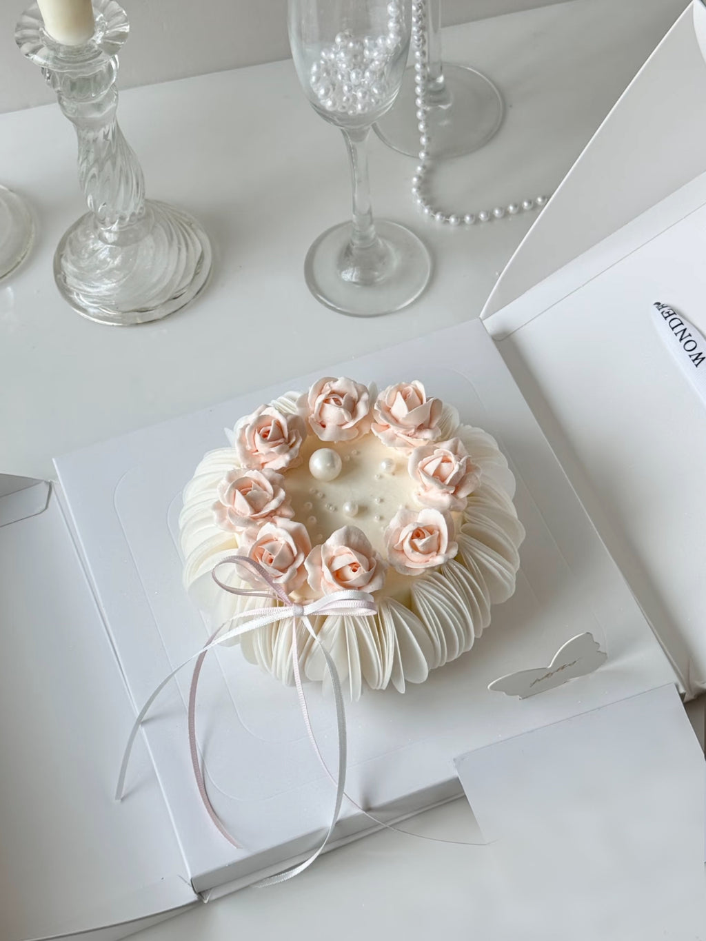 Paper & Rose Cake
